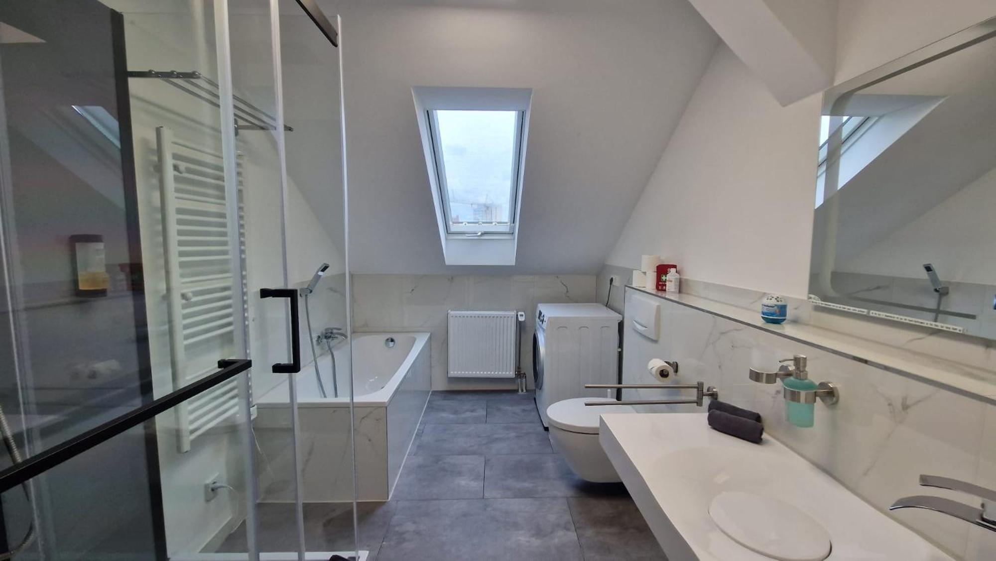 Auszeit2 Erfurt - Stilvolle Dachwohnung Mit Parkplatz - Zentrumsnah エクステリア 写真